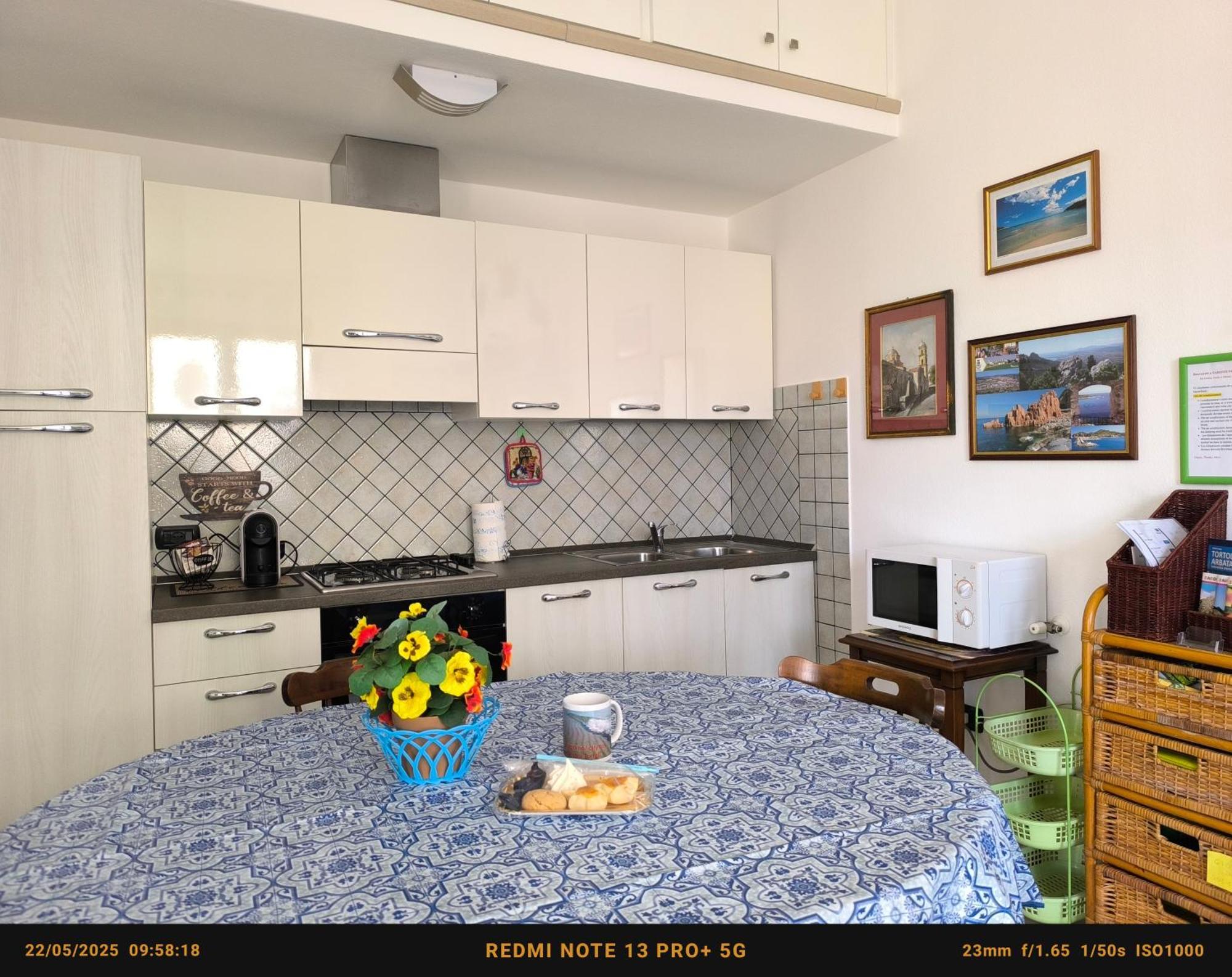 Sadomunostra Apartment Tortoli Bagian luar foto